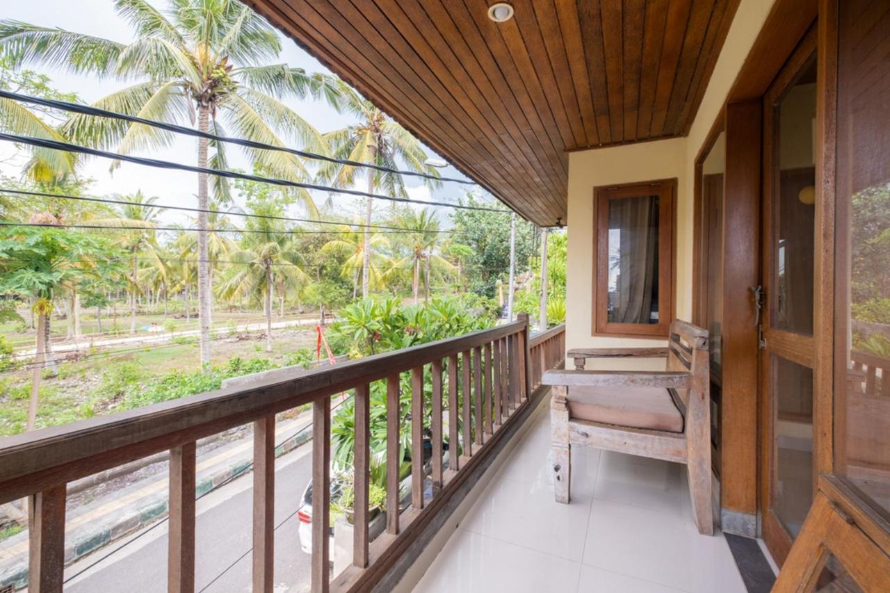 The Point Surfcamp Bali Hotel Pulukan Buitenkant foto
