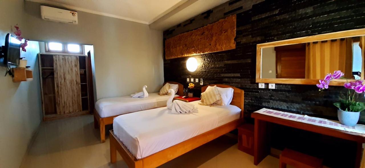 The Point Surfcamp Bali Hotel Pulukan Buitenkant foto