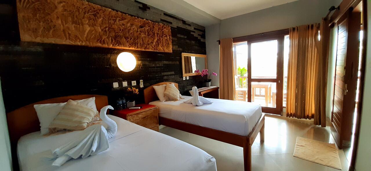 The Point Surfcamp Bali Hotel Pulukan Buitenkant foto